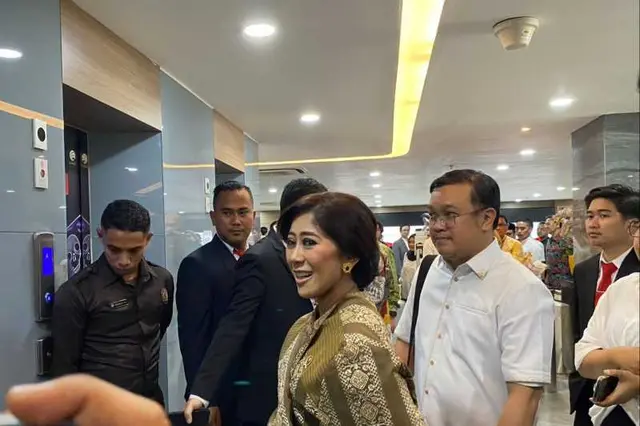 Fokus 100 Hari Meutya Hafid Sebagai Menkominfo